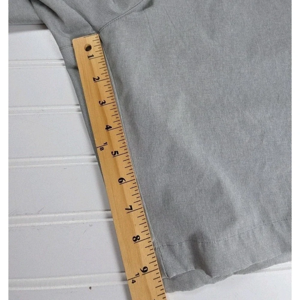Banana Republic Men's Stretch‎ Chino Shorts, Gray, Size 38